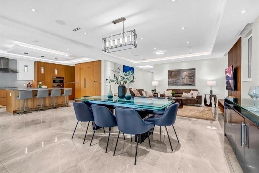 4470 CAPILANO ROAD, North Vancouver BC V7R 4J9 North Vancouver, BC - 3