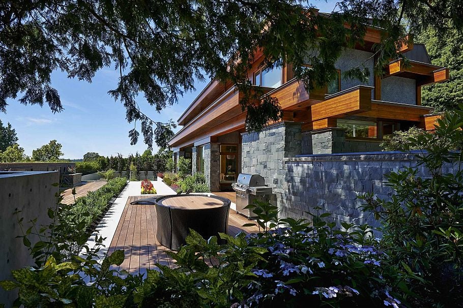 6889 S Balsam Street Vancouver, BC - 2