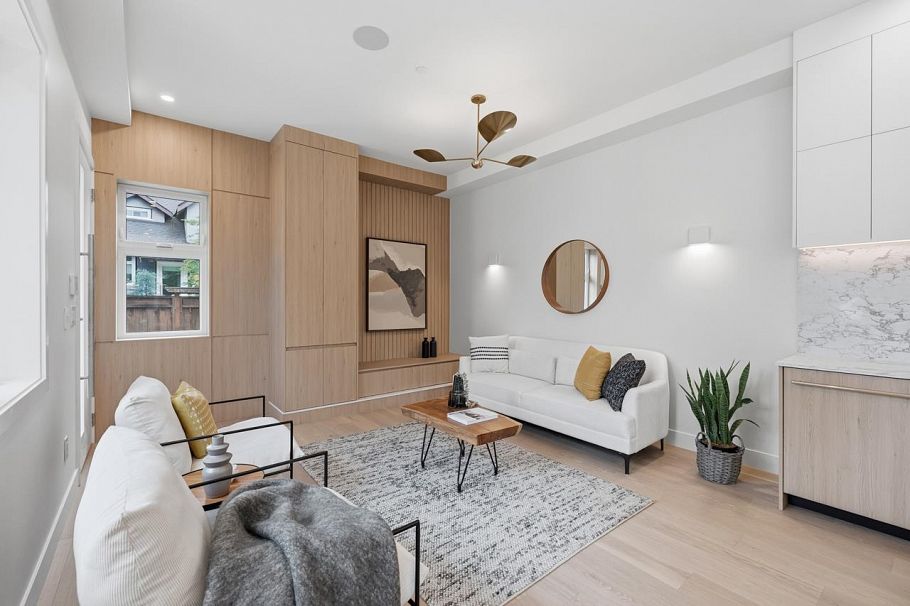 1 2511 Kitchener Street Vancouver, BC - 6