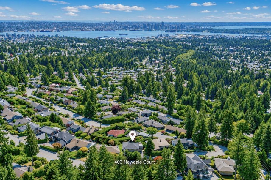 403 Newdale Court North Vancouver, BC - 31