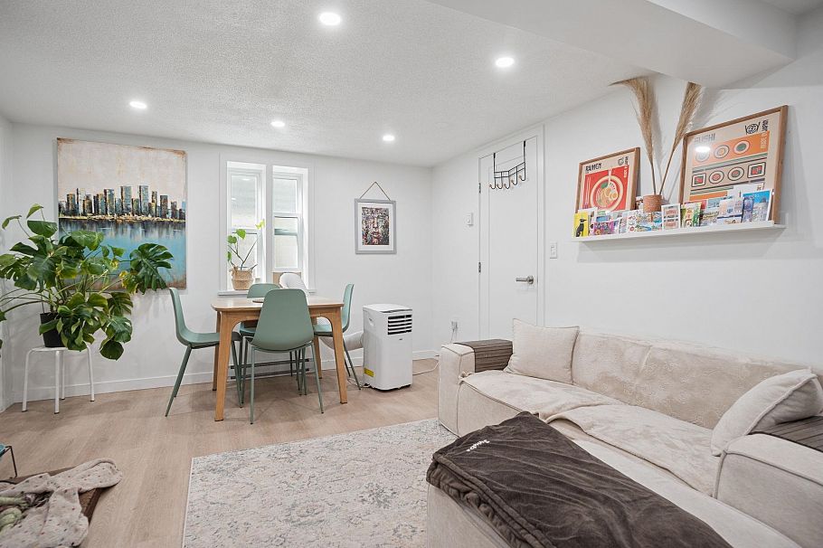 2890 W 8th Avenue Vancouver, BC - 13