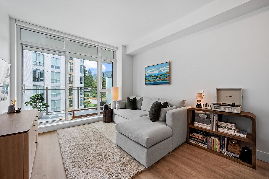 505 2385 Emery Court North Vancouver, BC - 11