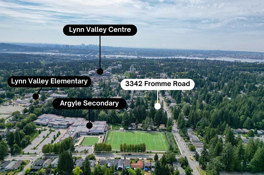 3342 Fromme Road North Vancouver, BC - 35