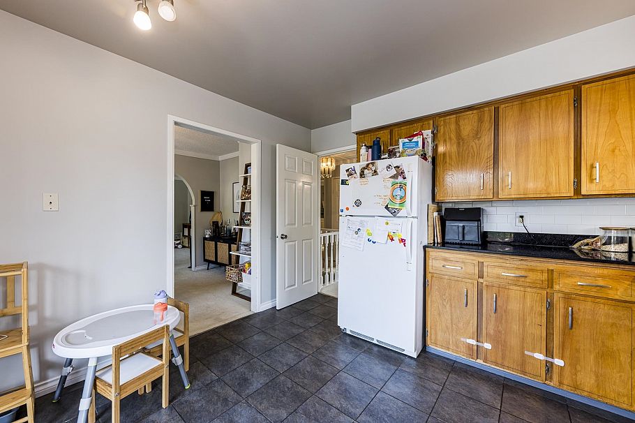 3466 Upton Road North Vancouver, BC - 19