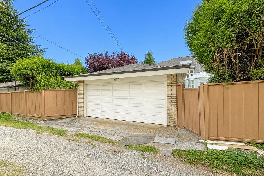 1277 W King Edward Avenue Vancouver, BC - 3