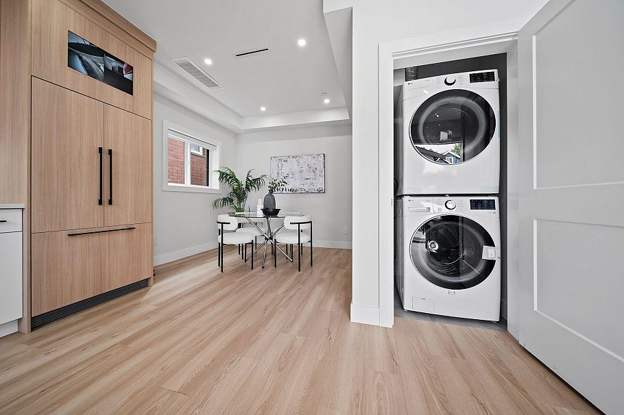 2369 Adanac Street Vancouver, BC - 12