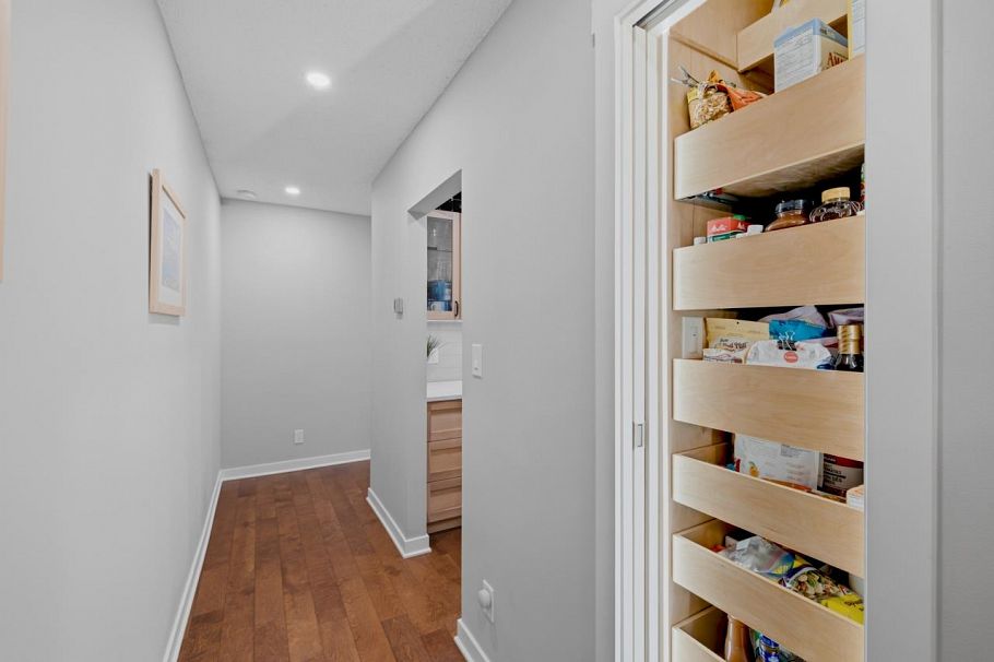 304 325 W 3rd Street North Vancouver, BC - 15