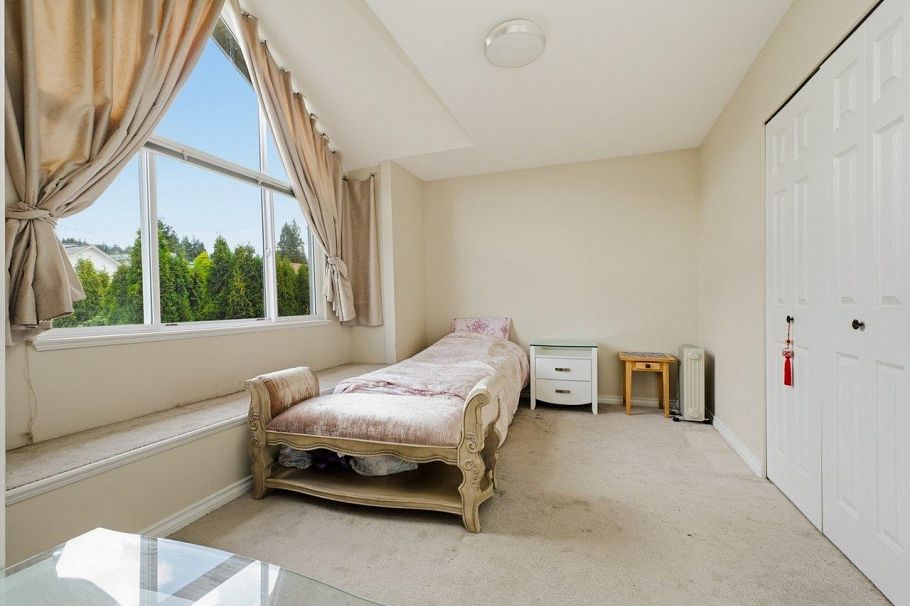 2048 St. Georges Avenue North Vancouver, BC - 16
