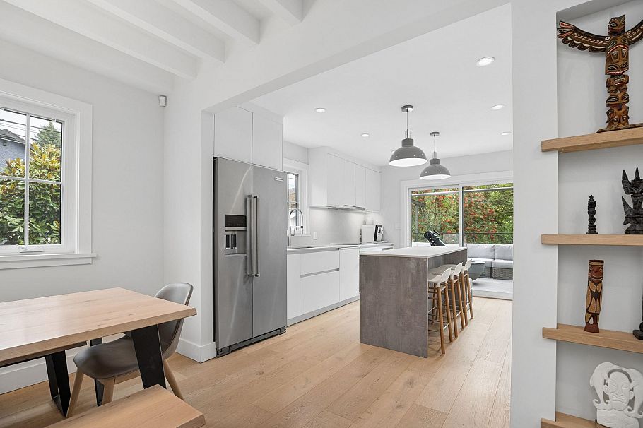 3426 W 11th Avenue Vancouver, BC - 7