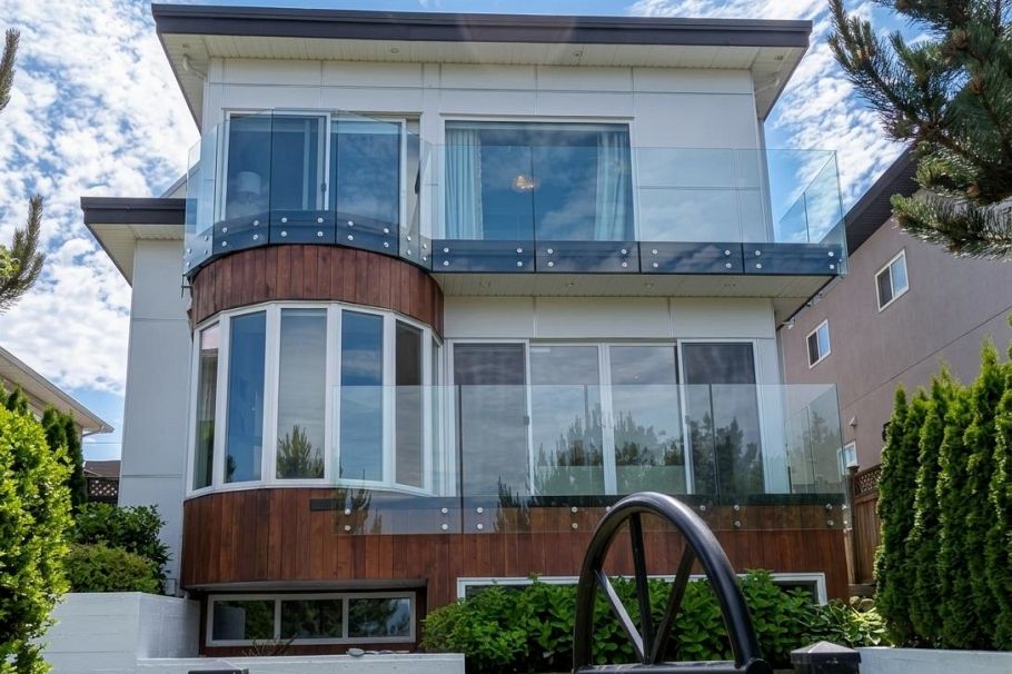 1370 E 35th Avenue Vancouver, BC - 1