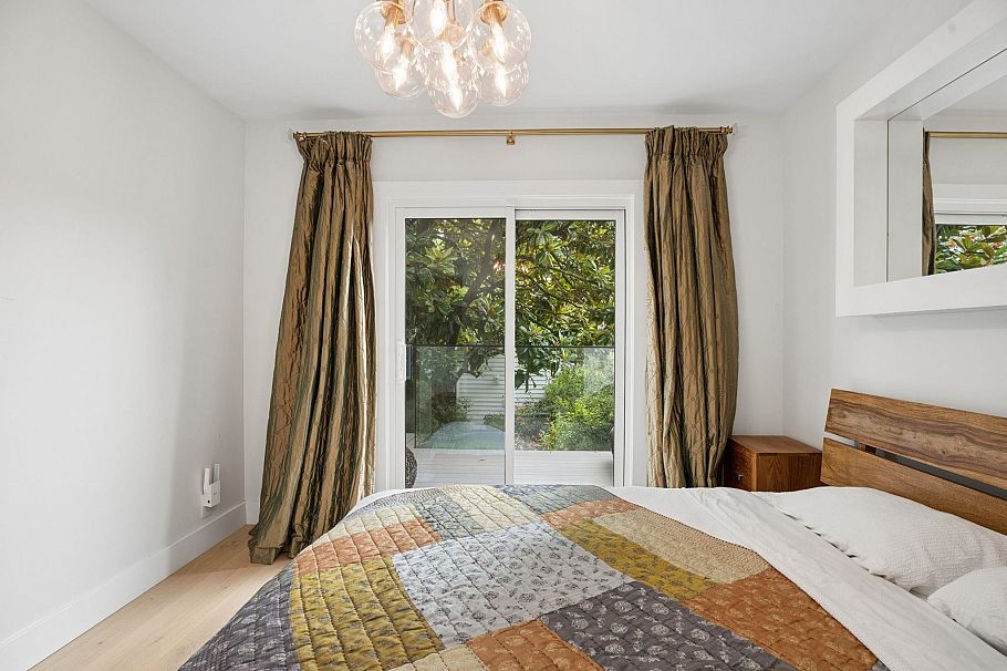 3426 W 11th Avenue Vancouver, BC - 14