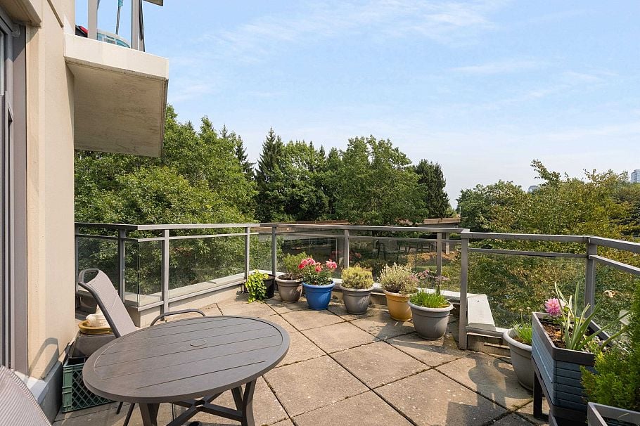 508 3660 Vanness Avenue Vancouver, BC - 1