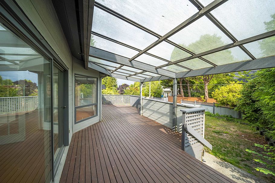 1975 W 18th Avenue Vancouver, BC - 8