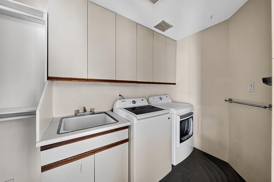 1975 W 18th Avenue Vancouver, BC - 28