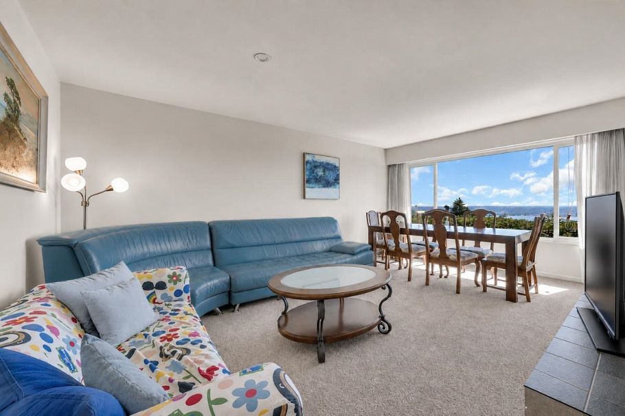 403 Newdale Court North Vancouver, BC - 3