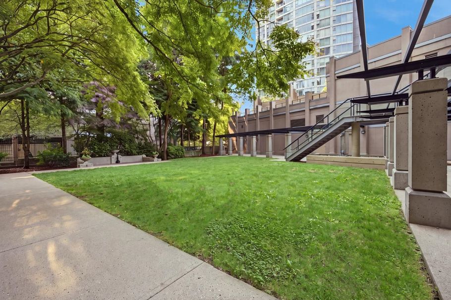 203 950 Cambie Street Vancouver, BC - 25