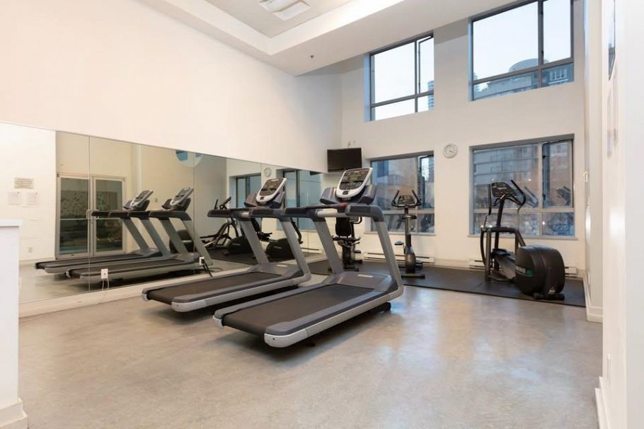 401 1225 Richards Street Vancouver, BC - 9