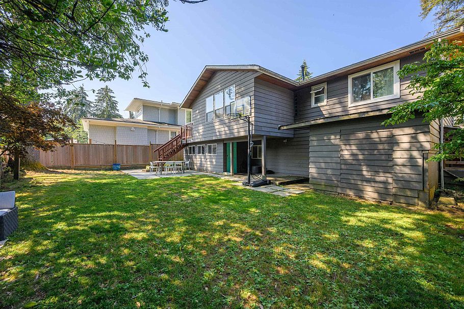 3342 Fromme Road North Vancouver, BC - 2
