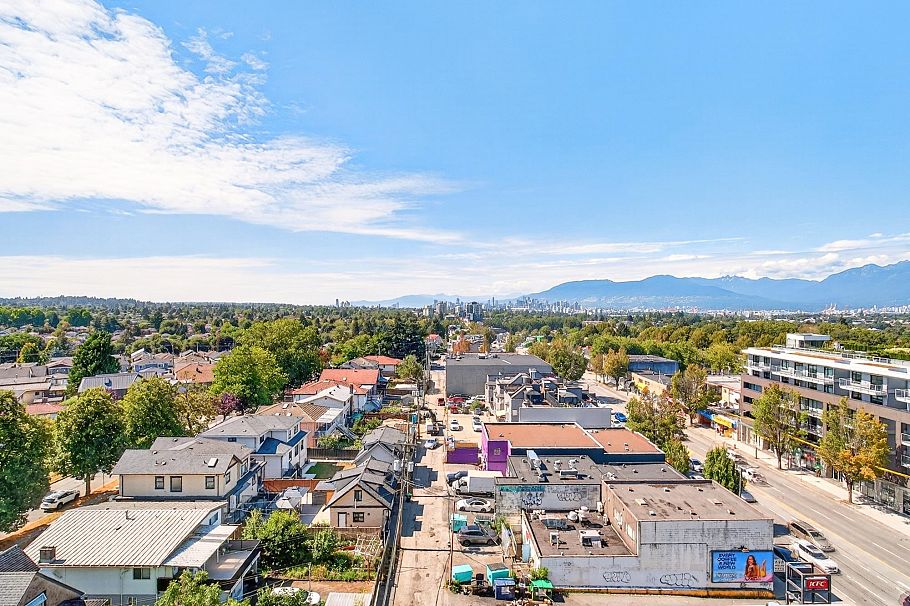 1105 4638 Gladstone Street Vancouver, BC - 31