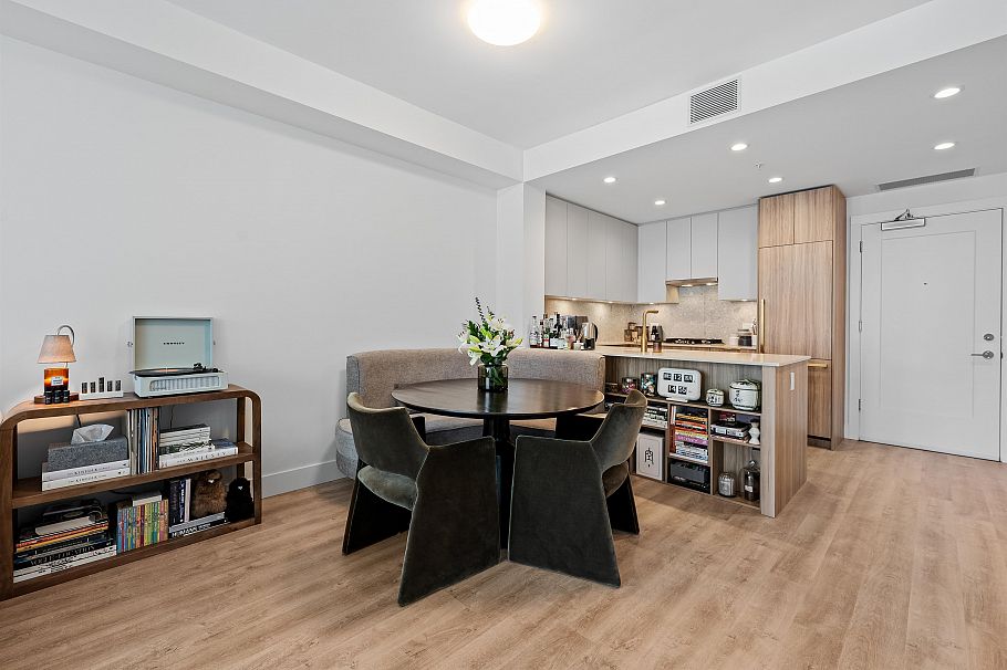 505 2385 Emery Court North Vancouver, BC - 5