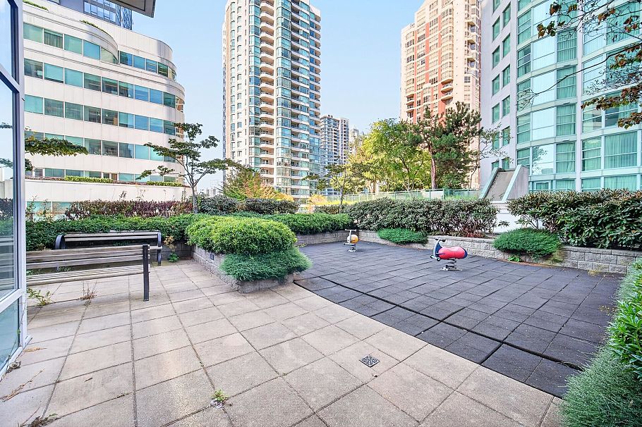 1802 821 Cambie Street Vancouver, BC - 37