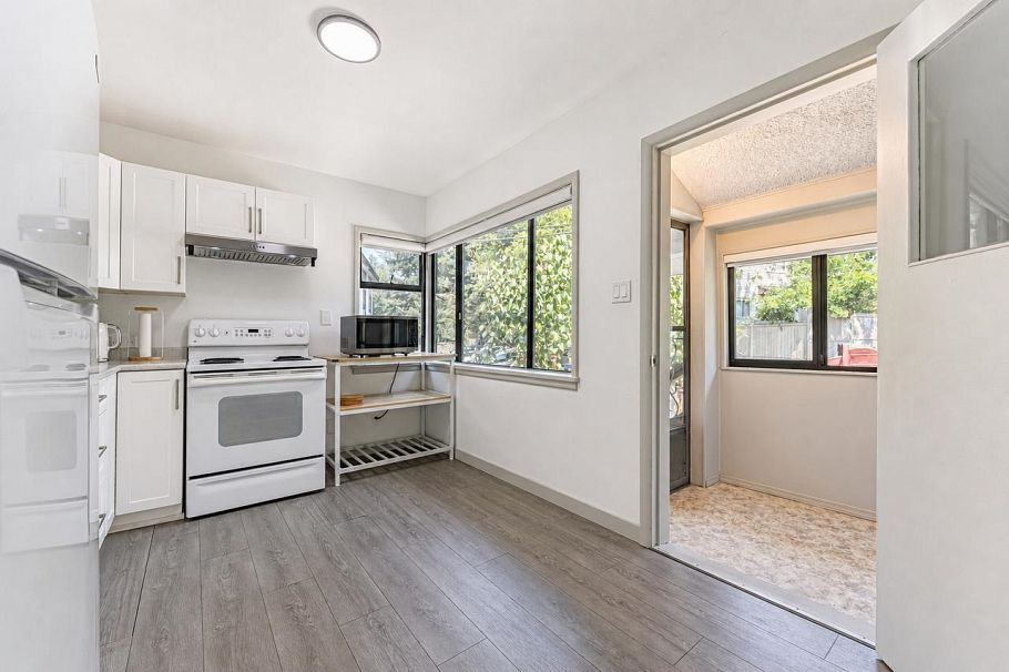 3008 Garden Drive Vancouver, BC - 22
