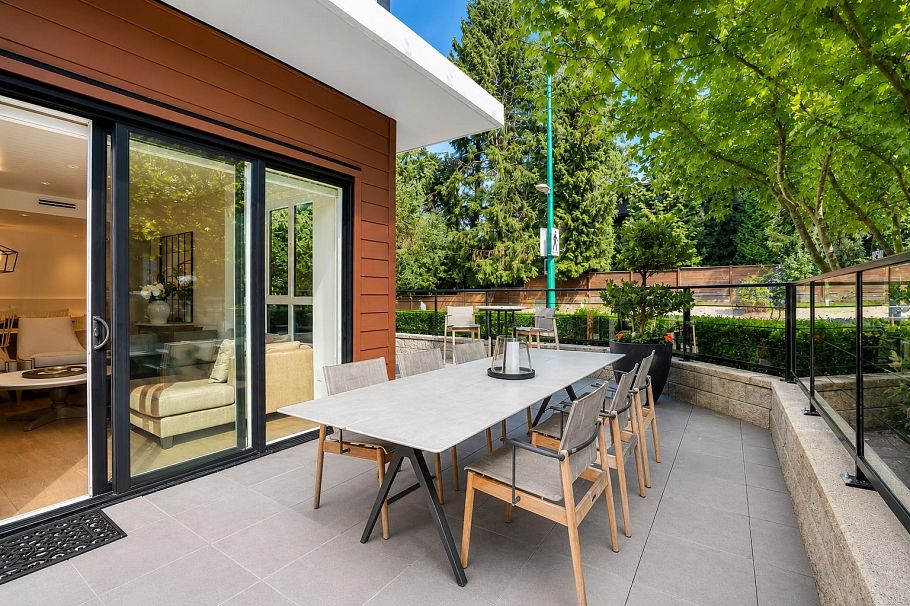 102 1055 Ridgewood Drive North Vancouver, BC - 24