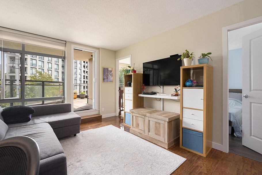 508 3660 Vanness Avenue Vancouver, BC - 4