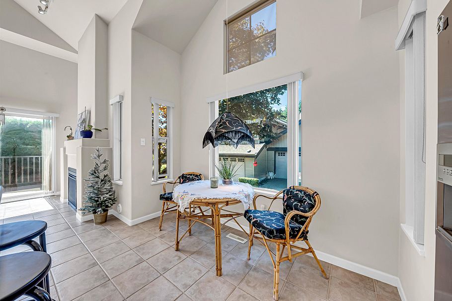 55 1550 Larkhall Crescent North Vancouver, BC - 11