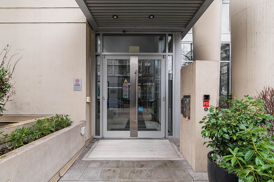 1104 1001 Richards Street Vancouver, BC - 34