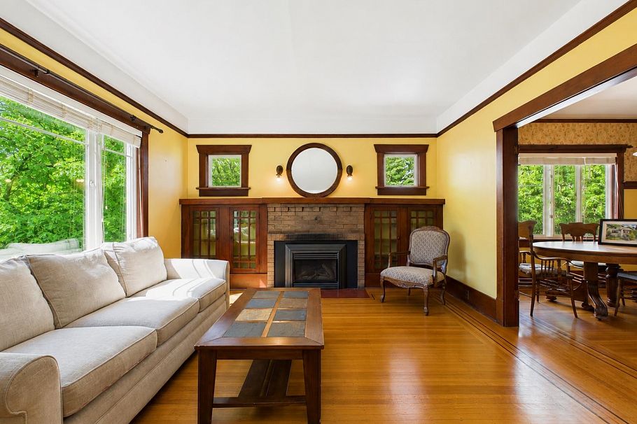 3035 W 5th Avenue Vancouver, BC - 5