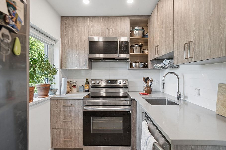 2890 W 8th Avenue Vancouver, BC - 7