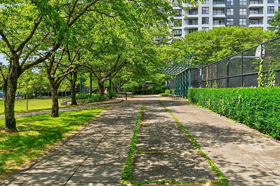 208 5288 Melbourne Street Vancouver, BC - 34