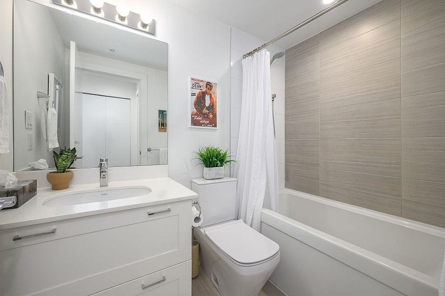 504 131 E 3rd Street North Vancouver, BC - 20