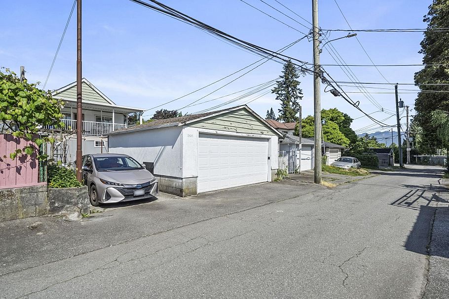 5434 Killarney Street Vancouver, BC - 9