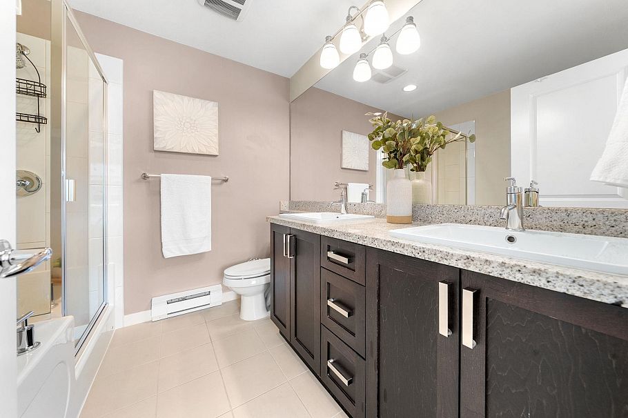 766 Orwell Street North Vancouver, BC - 23