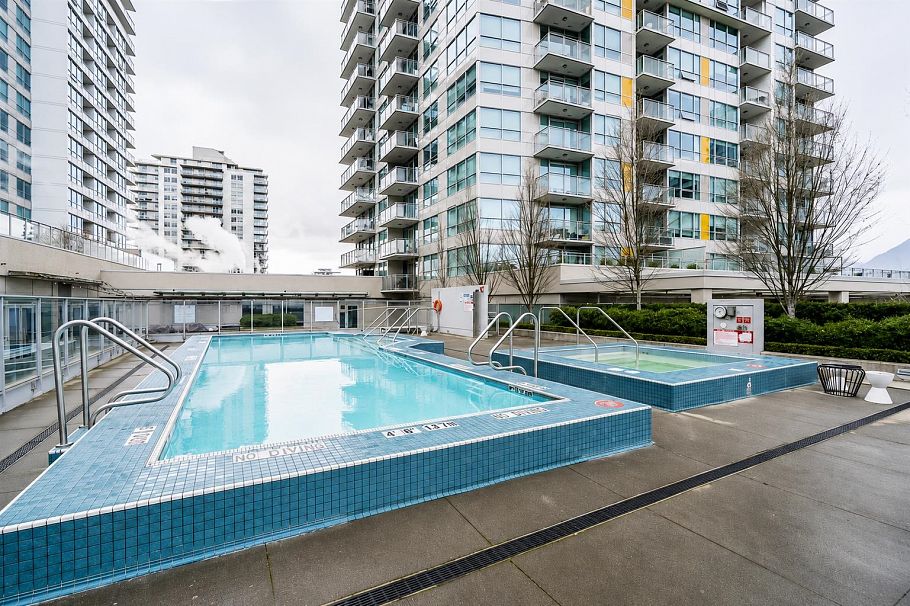1403 125 E 14th Street North Vancouver, BC - 22