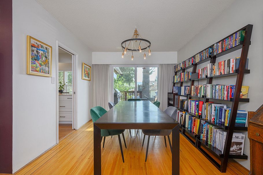 3342 Fromme Road North Vancouver, BC - 15