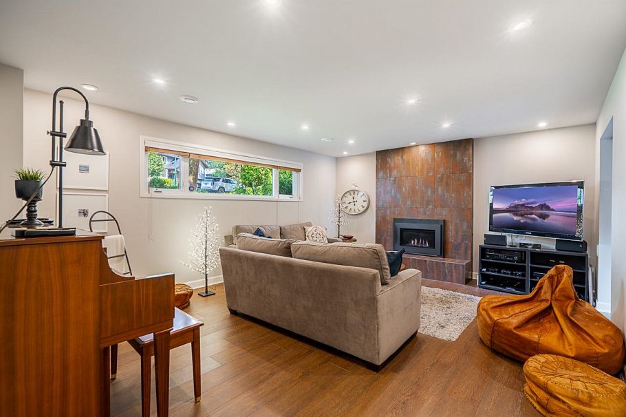 2685 Byron Road North Vancouver, BC - 29