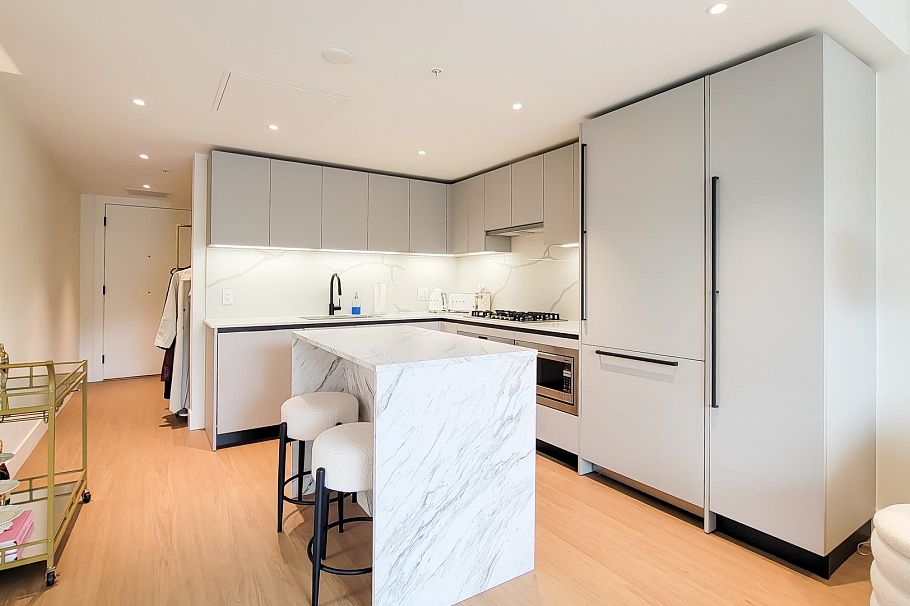 401 2235 E Broadway Vancouver, BC - 10