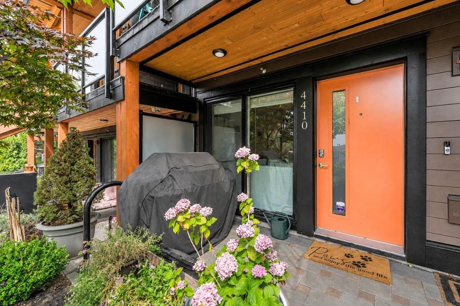 4410 Nanaimo Street Vancouver, BC - 2