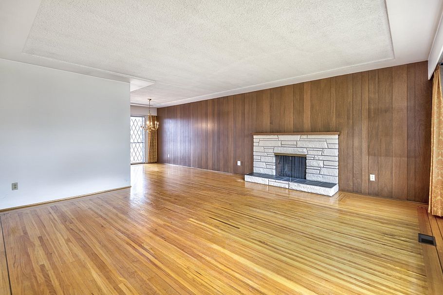 3053 E 16th Avenue Vancouver, BC - 4