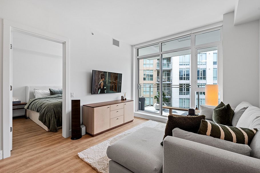505 2385 Emery Court North Vancouver, BC - 10