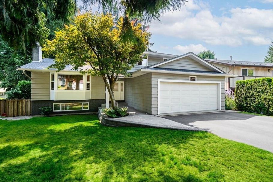 2685 Byron Road North Vancouver, BC - 2