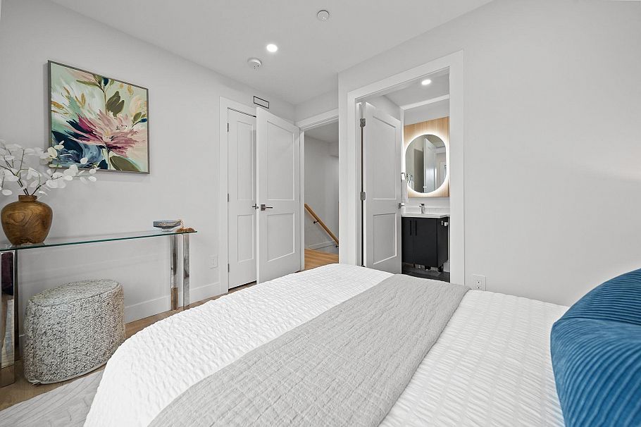 2369 Adanac Street Vancouver, BC - 19