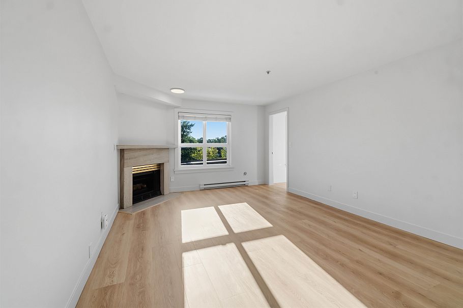306 2928 Commercial Drive Vancouver, BC - 10