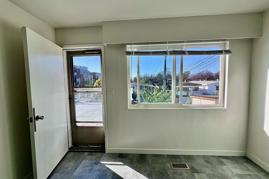 4695 Nanaimo Street Vancouver, BC - 11