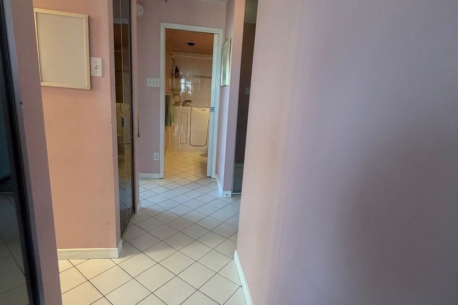 1803 1740 Comox Street Vancouver, BC - 12
