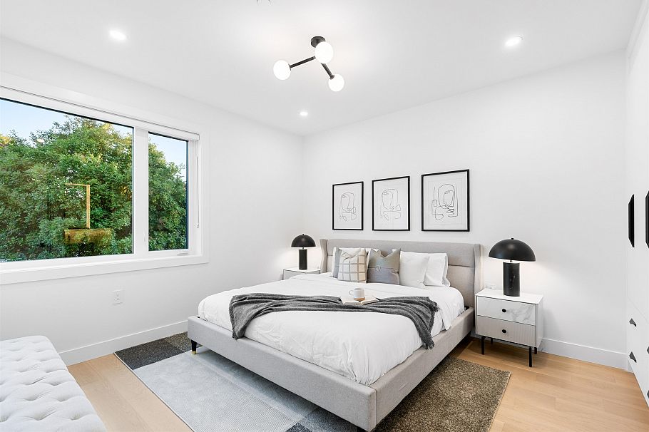1 2435 Napier Street Vancouver, BC - 10