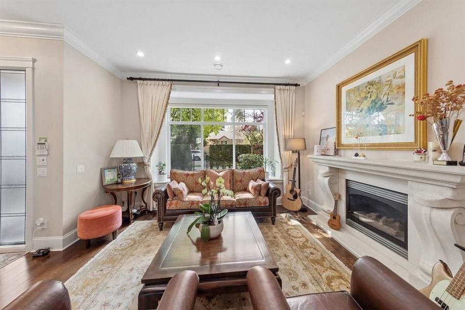 2911 W 35th Avenue Vancouver, BC - 5